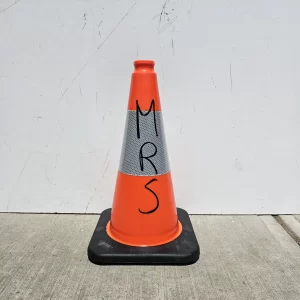 18" Traffic Cone